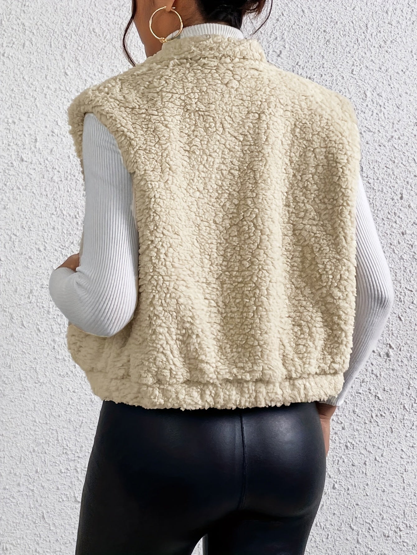 Amara™ Livia – Stilsäker Teddy Bodywarmer