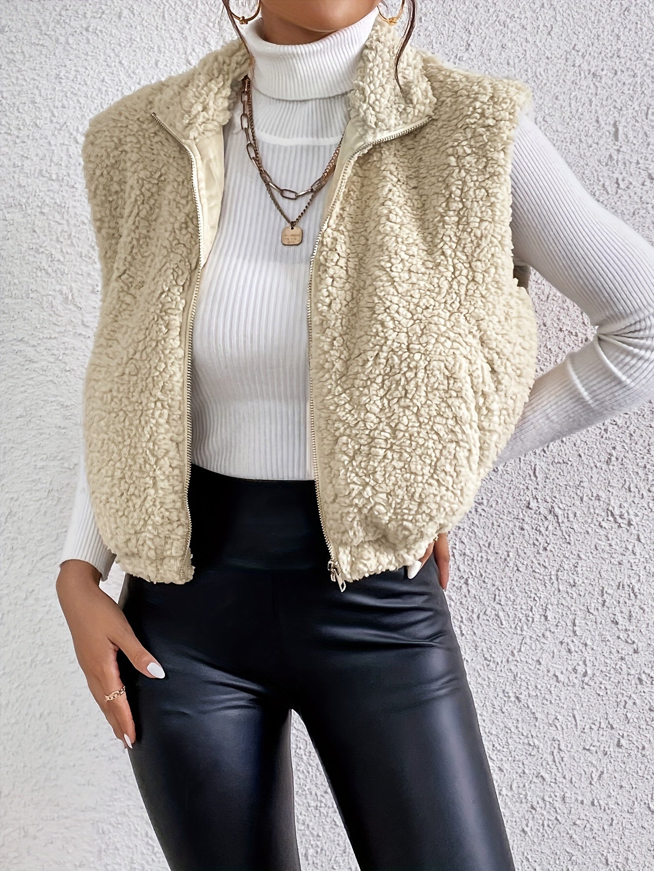 Amara™ Livia – Stilsäker Teddy Bodywarmer
