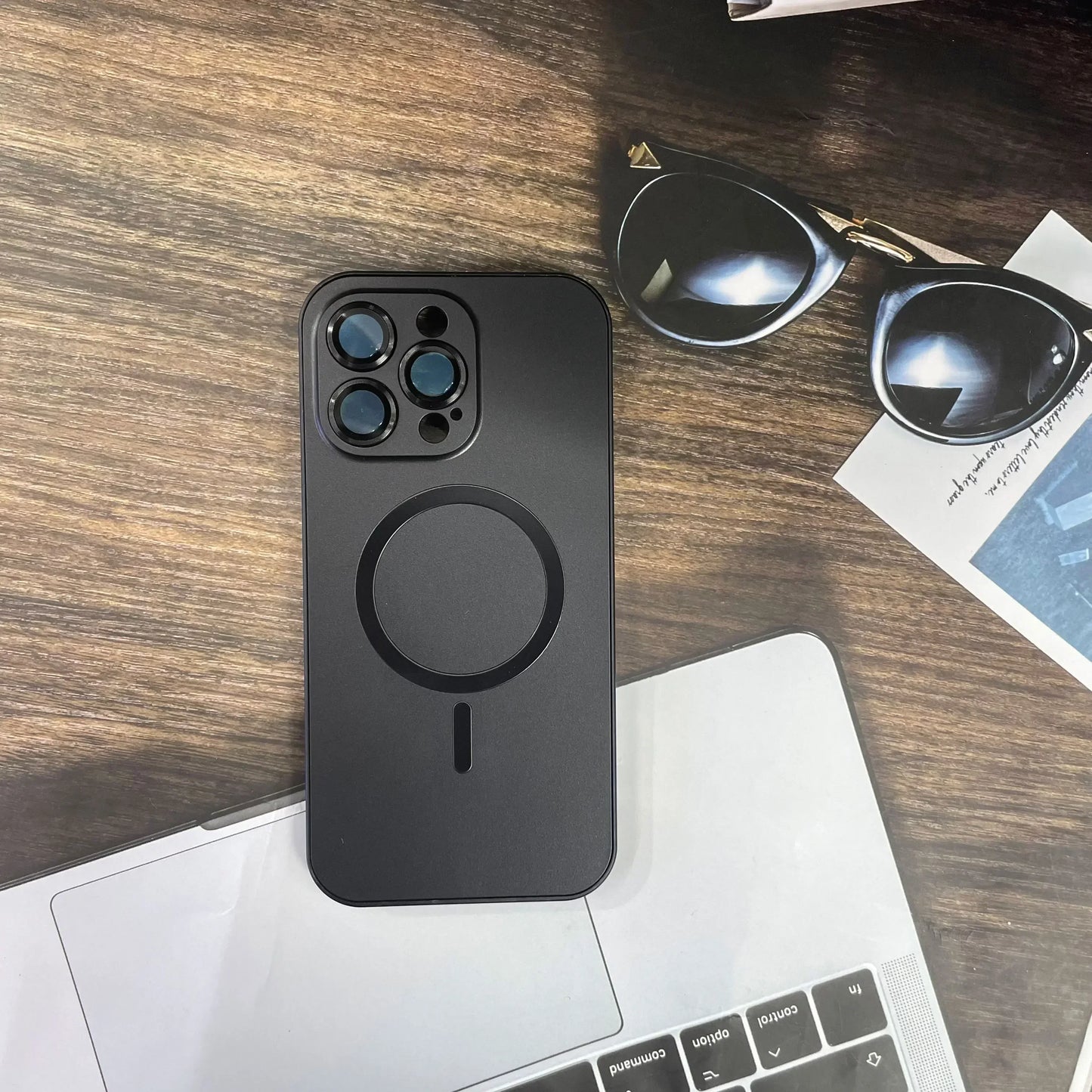 Enkel magnetisk mobilskal i metall för iPhone
