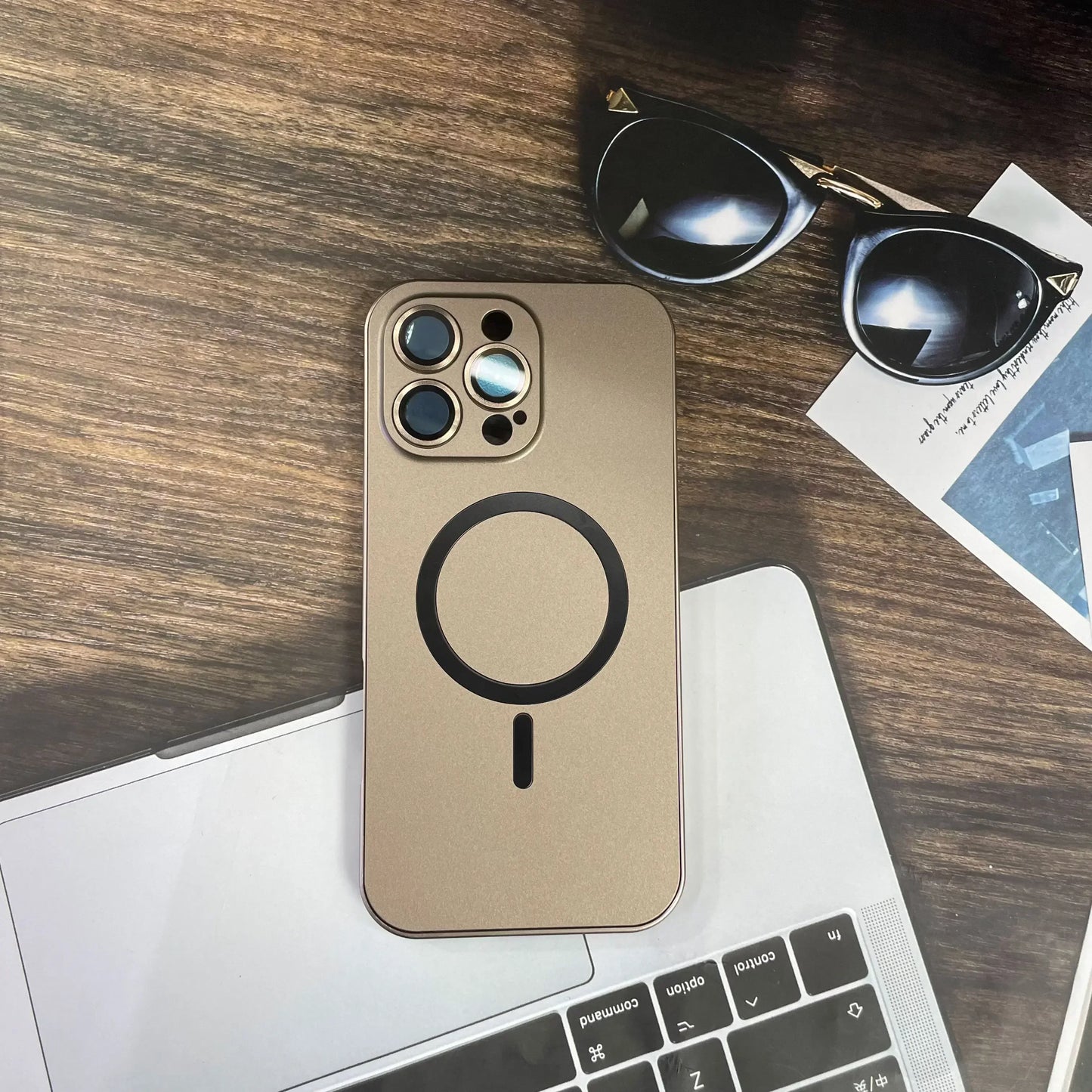 Enkel magnetisk mobilskal i metall för iPhone