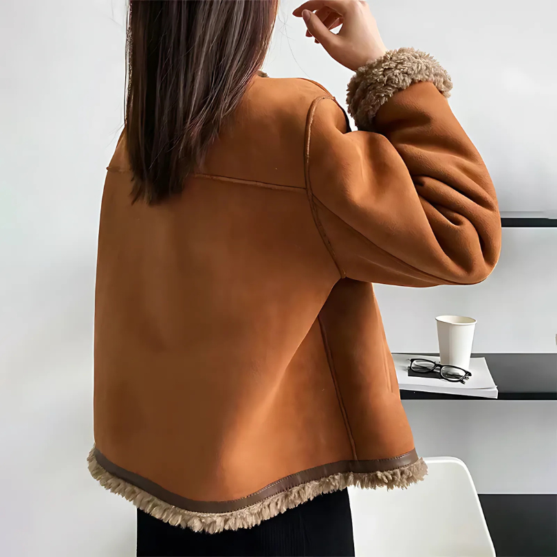 Aurèle™ – Elegant shearlingjacka med knappar