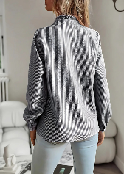 Isolde™ – Elegant blus med romantiska detaljer